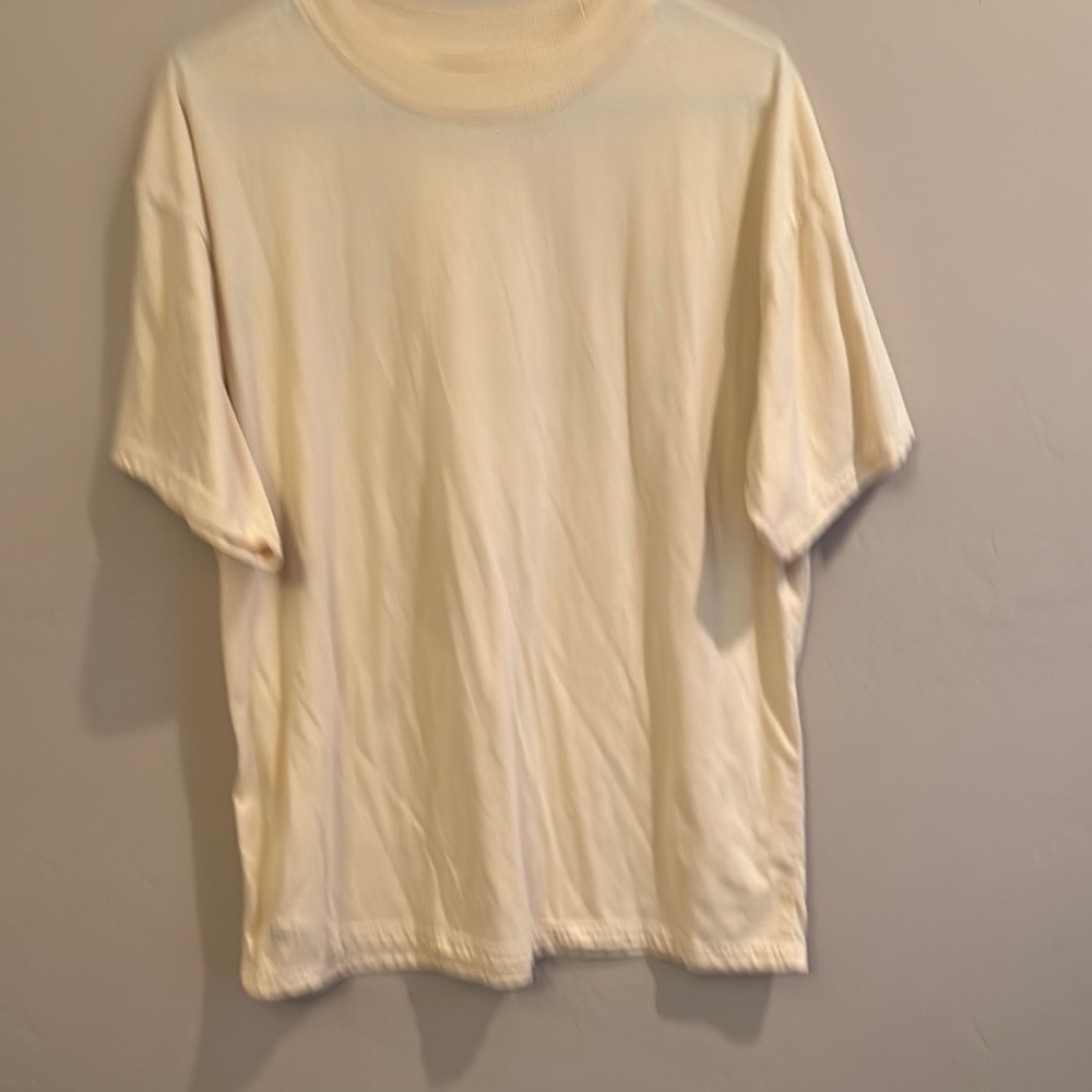 Cream Short Sleeve Tee with Crew Neck
